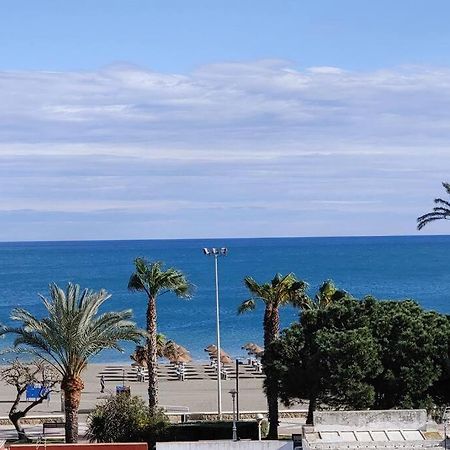 Precioso Apartamento Frente A La Playa Torre Del Mar Luaran gambar