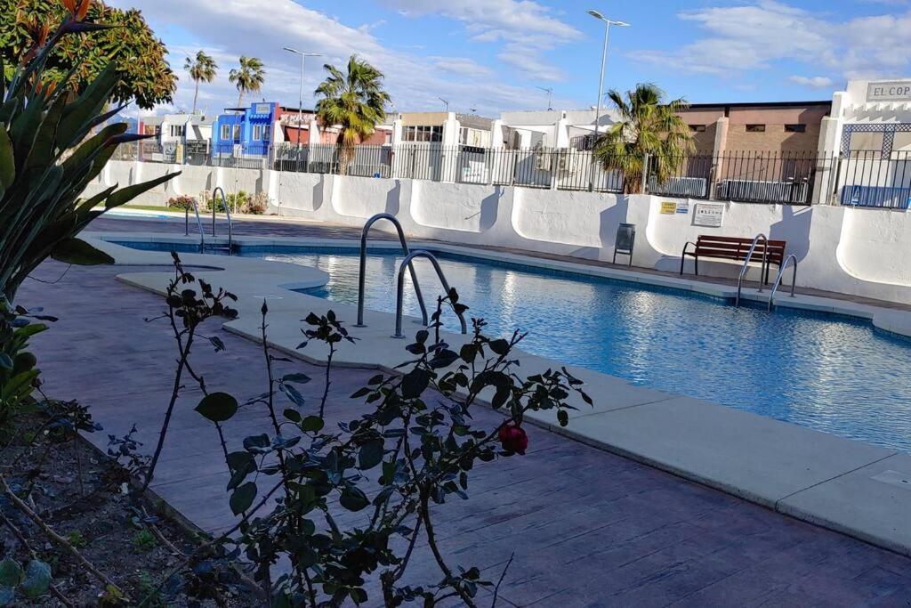 Precioso Apartamento Frente A La Playa Torre Del Mar Luaran gambar