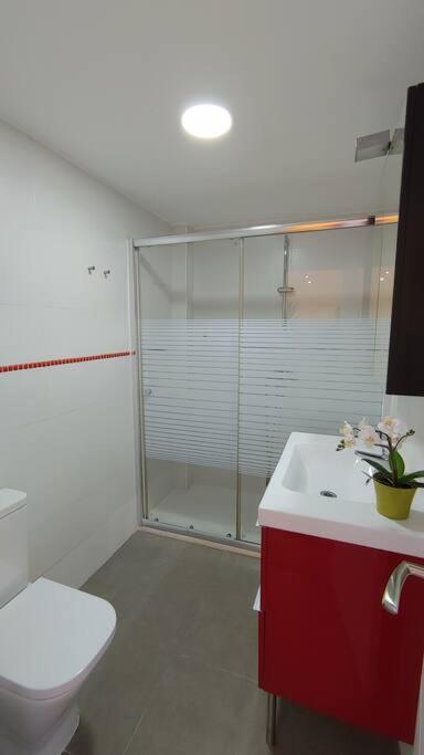 Precioso Apartamento Frente A La Playa Torre Del Mar Luaran gambar